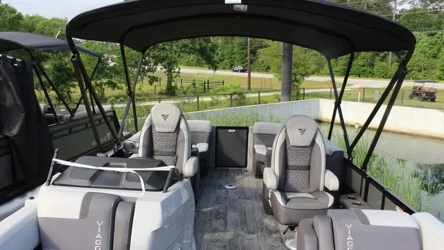 Slide: The Image of Viaggio By Misty Harbor Z22U Premium Tri-Toon (27" Tubes) 2025 - 9