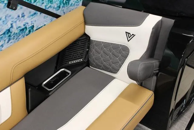 Slide: The Image of Viaggio By Misty Harbor D22U Tri-Toon (27" Tubes) 2025 - 15