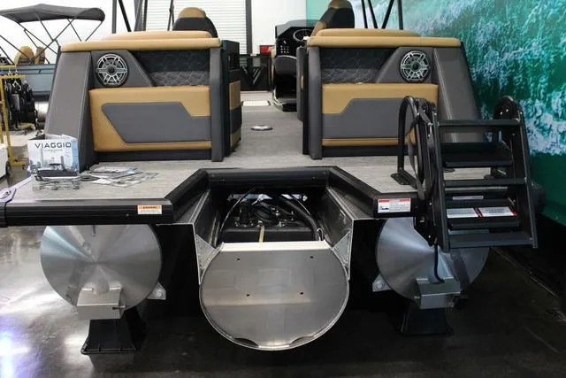 Slide: The Image of Viaggio By Misty Harbor D22U Tri-Toon (27" Tubes) 2025 - 17