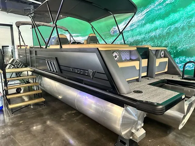 Slide: The Image of Viaggio By Misty Harbor D22U Tri-Toon (27" Tubes) 2025 - 28