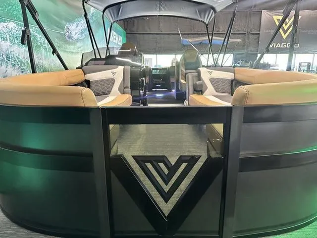 Slide: The Image of Viaggio By Misty Harbor D22U Tri-Toon (27" Tubes) 2025 - 33