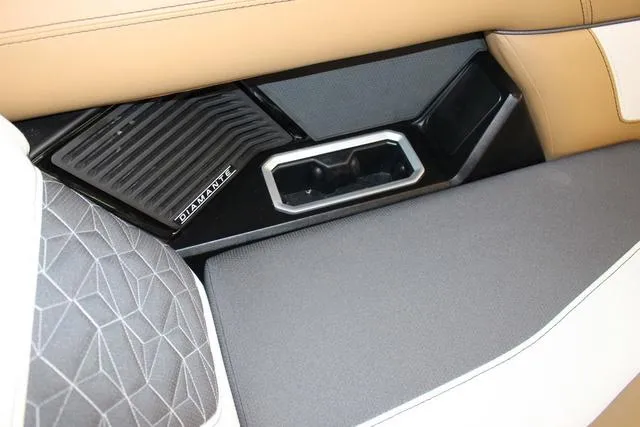 Slide: The Image of Viaggio By Misty Harbor D22U Tri-Toon (27" Tubes) 2025 - 9