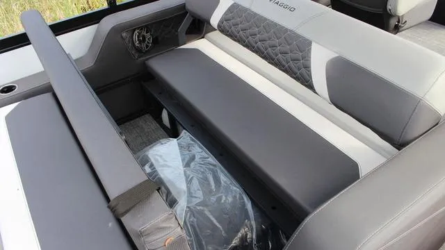 Slide: The Image of Viaggio By Misty Harbor D24S Tri-Toon (27" Tubes) 2025 - 10