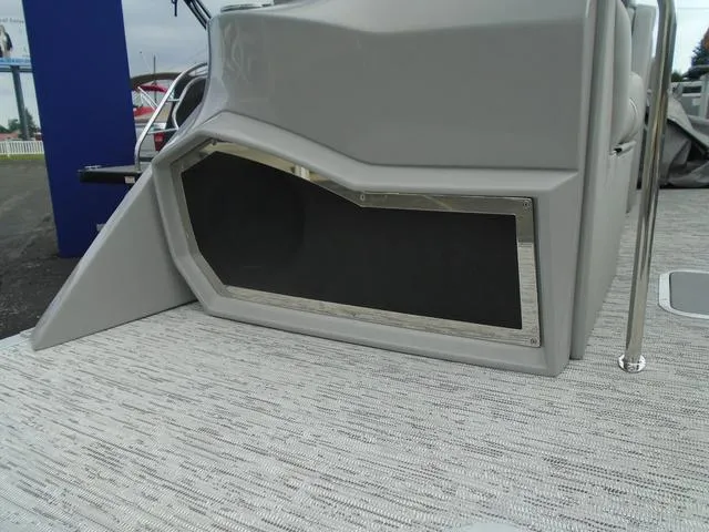 Slide: The Image of Bennington Q Quad Bench 25 QFB 2026 - 22