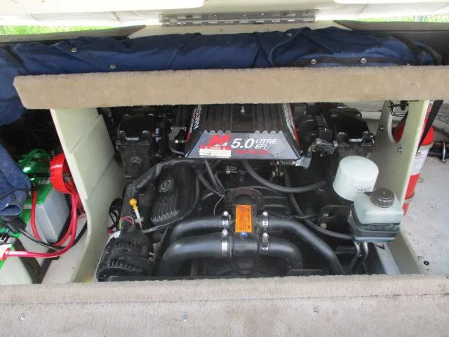 Slide: The Image of Chaparral 196 SSi 2001 - 5