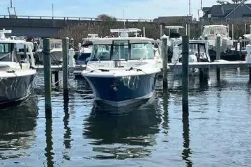 Slide: The Image of Tiara 34lx 2026 - 10