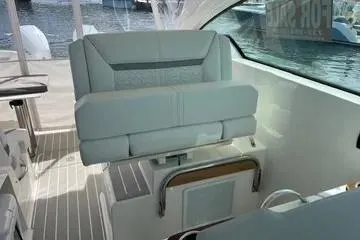 Slide: The Image of Tiara 34lx 2026 - 14