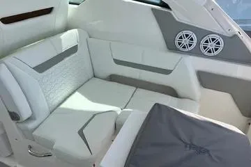 Slide: The Image of Tiara 34lx 2026 - 18