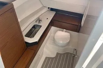 Slide: The Image of Tiara 34lx 2026 - 27