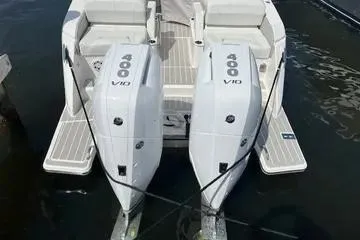 Slide: The Image of Tiara 34lx 2026 - 30