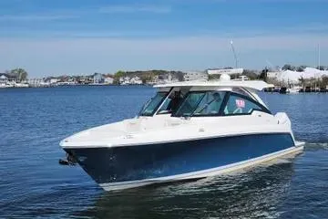 Slide: The Image of Tiara 34lx 2026 - 5