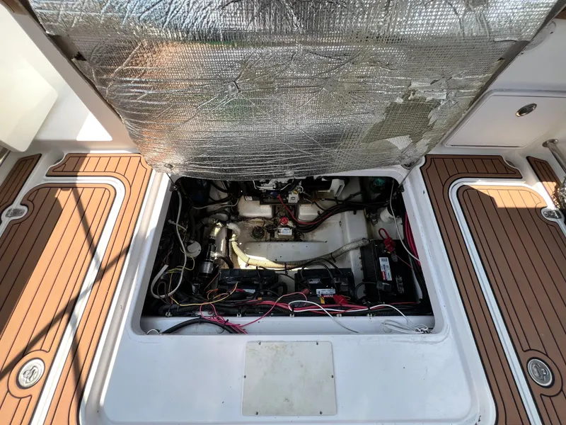 Slide: The Image of generator and batteries - 43