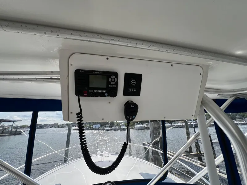 Slide: The Image of Luhrs 290 Open 1994 - 11