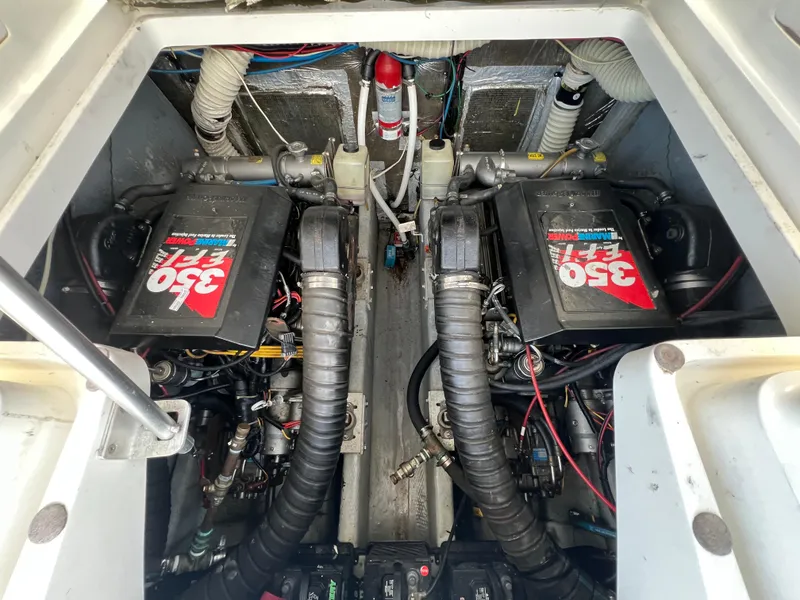 Slide: The Image of Luhrs 290 Open 1994 - 17