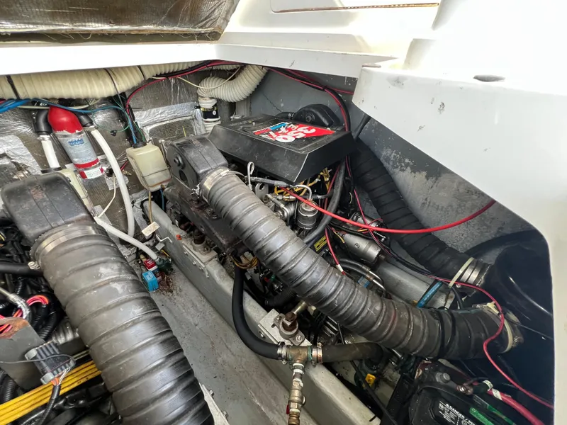 Slide: The Image of Luhrs 290 Open 1994 - 18