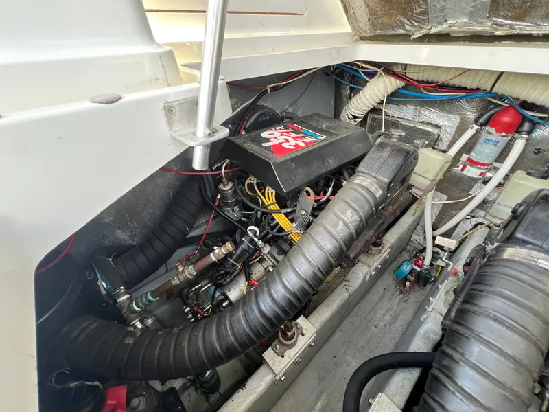 Slide: The Image of Luhrs 290 Open 1994 - 19