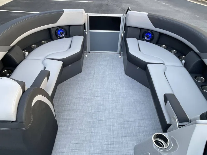 Slide: The Image of South Bay S224RS 2025 - 11