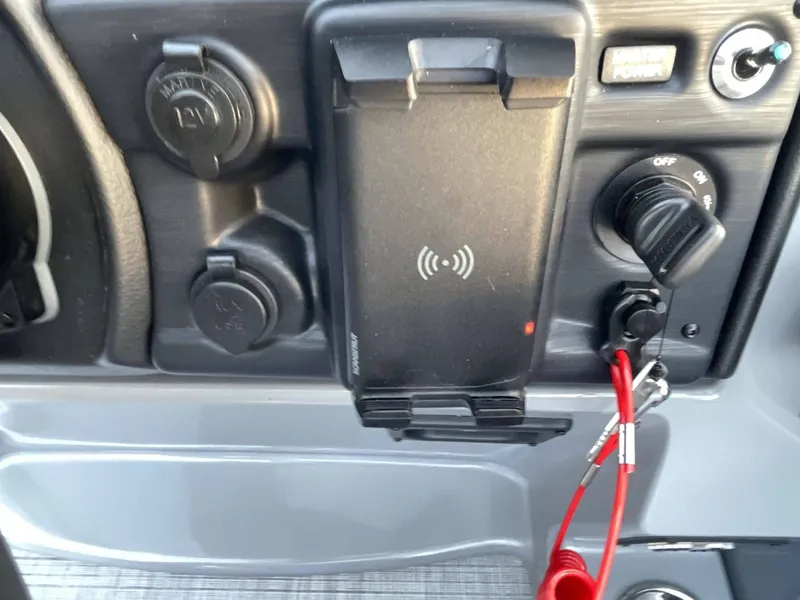 Slide: The Image of South Bay S224RS 2025 - 3