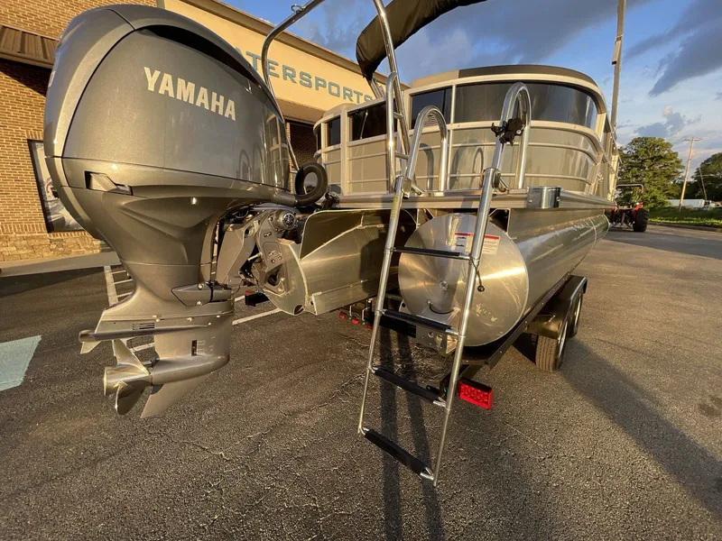 Slide: The Image of South Bay S224RS 2025 - 9