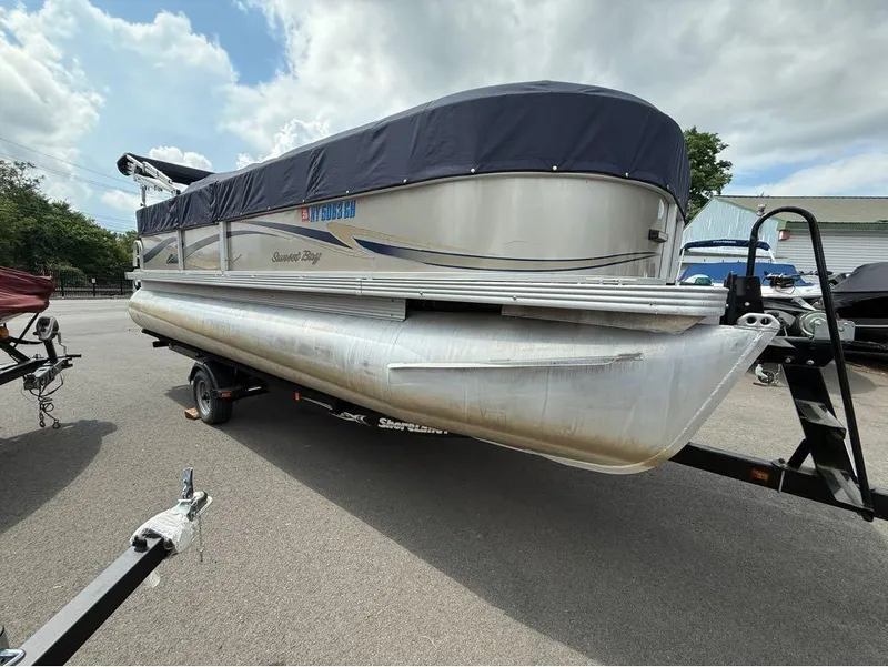 Slide: The Image of Crest 210 Cruz 2011 - 9