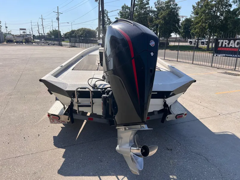 Slide: The Image of Vexus AVX2180CC 2022 - 3