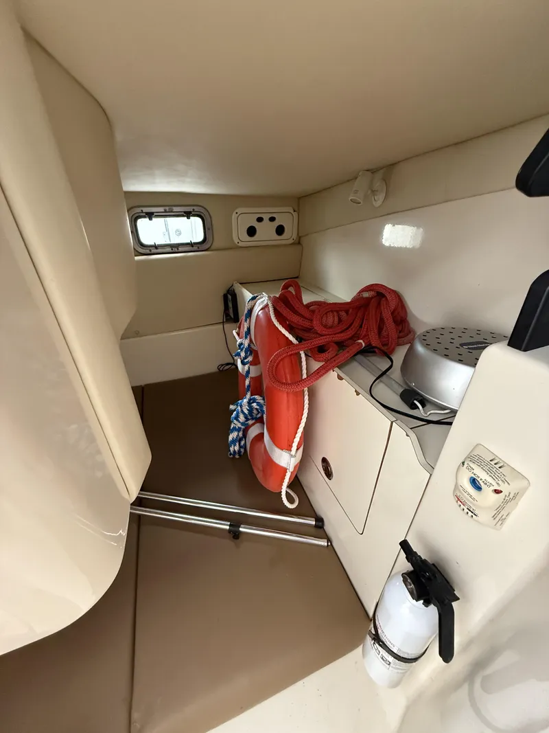 Slide: The Image of Boston Whaler 285 Conquest 2006 - 17