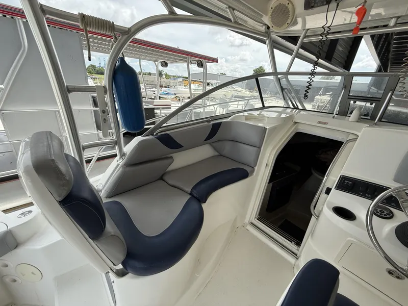 Slide: The Image of Boston Whaler 285 Conquest 2006 - 19