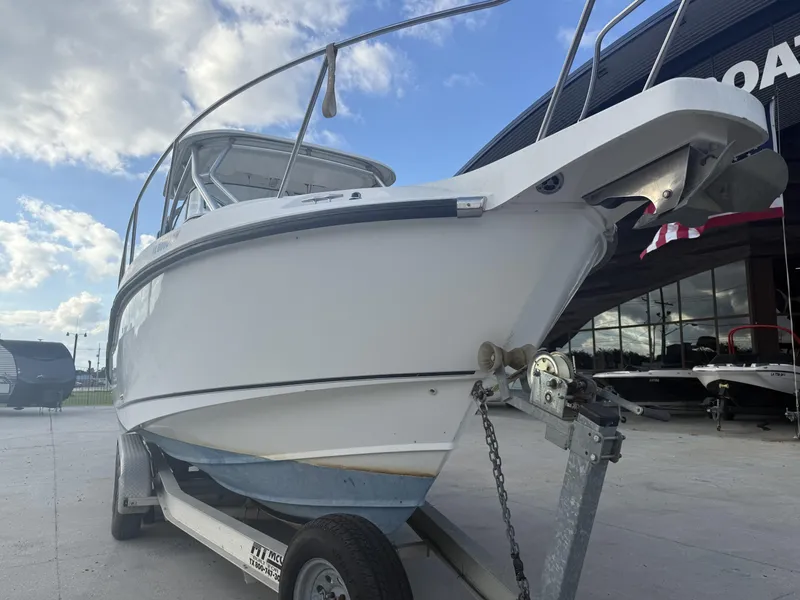 Slide: The Image of Boston Whaler 285 Conquest 2006 - 5