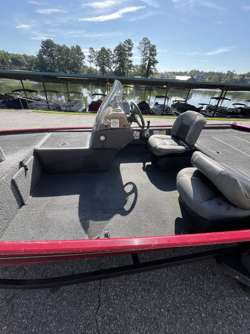 Slide: The Image of Tracker Bass Tracker Classic XL 2023 - 3