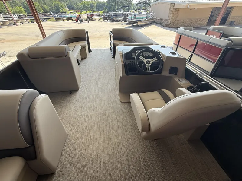 Slide: The Image of Bentley Pontoons Legacy 240 Cruise XL 2025 - 2