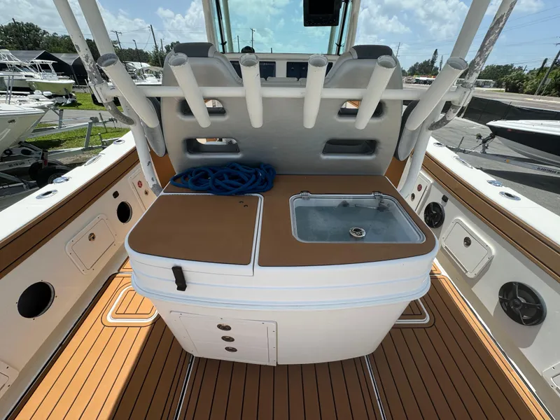 Slide: The Image of World Cat 3200 2019 - 66