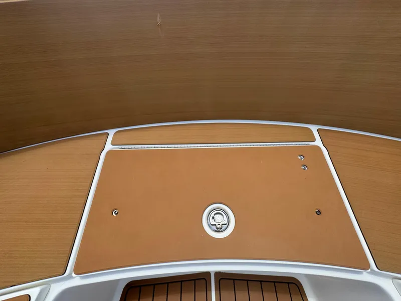 Slide: The Image of World Cat 3200 2019 - 73