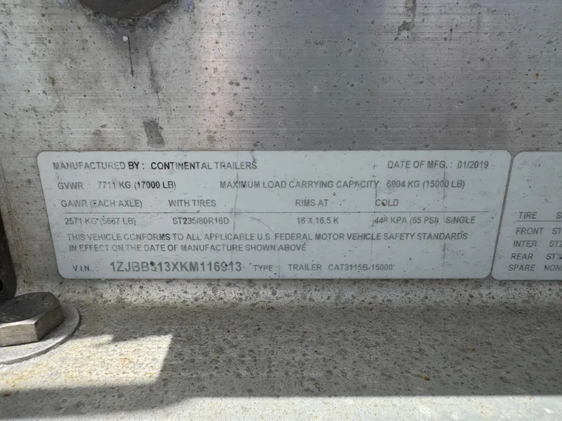 Slide: The Image of 2019 World Cat 3200 trailer label showing specifications and compliance details. - 81