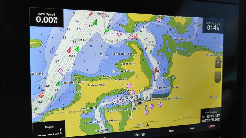 Slide: The Image of GPS navigation screen on a 2004 Sea Ray 340 Sundancer boat. - 29