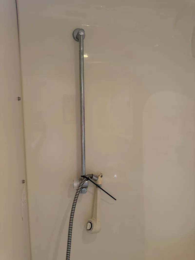 Slide: The Image of Formula 31 Performance Cruiser 1999 - 25