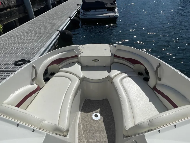 Slide: The Image of Stingray 215 LR 2013 - 14