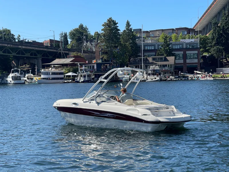 Slide: The Image of Stingray 215 LR 2013 - 7