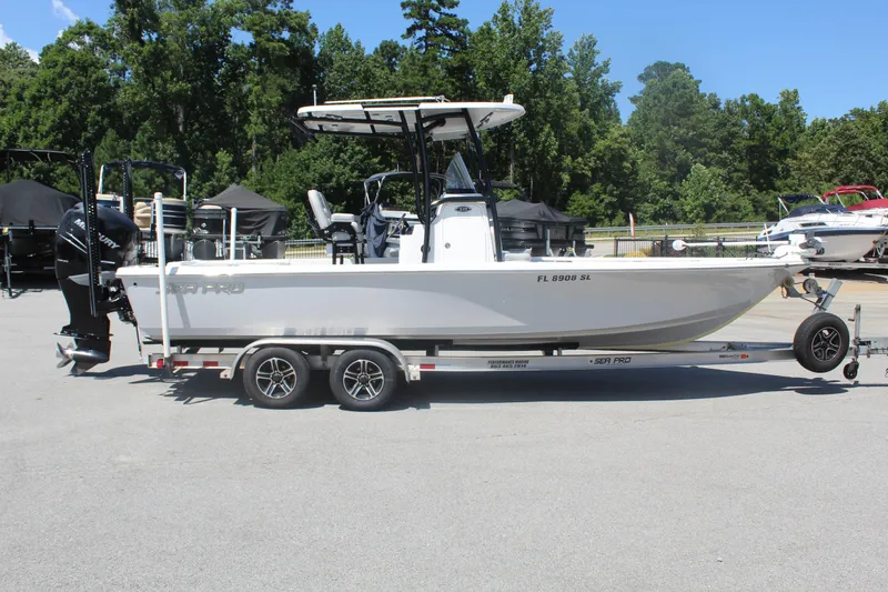 Slide: The Image of Sea Pro 248 Bay w/ Hard Top 2020 - 6