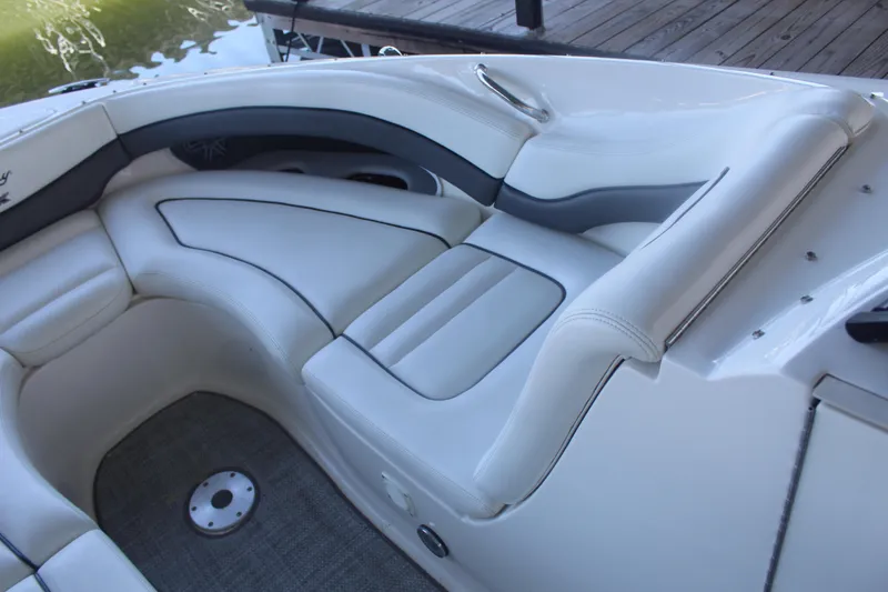 Slide: The Image of Sea Ray 290 SLX 2007 - 18