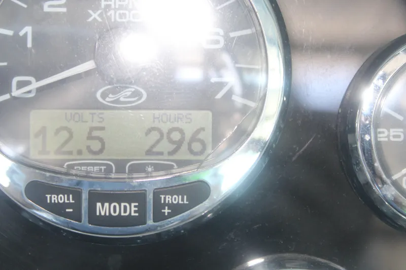 Slide: The Image of Sea Ray 290 SLX 2007 - 20