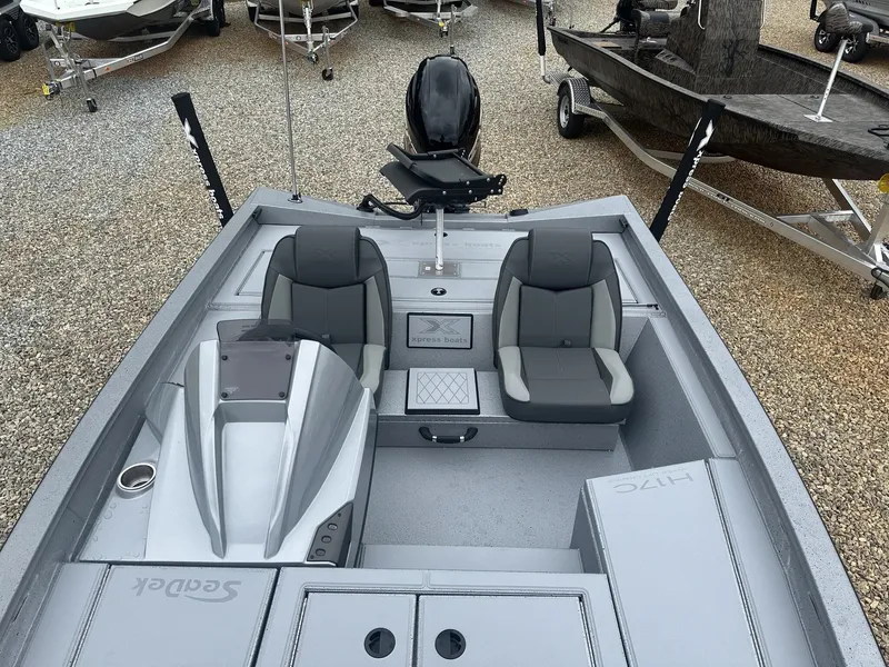 Slide: The Image of Xpress Hyper-Lift Crappie Series 2026 - 6