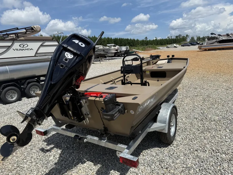 Slide: The Image of SeaArk 1652 Crappie 2025 - 7