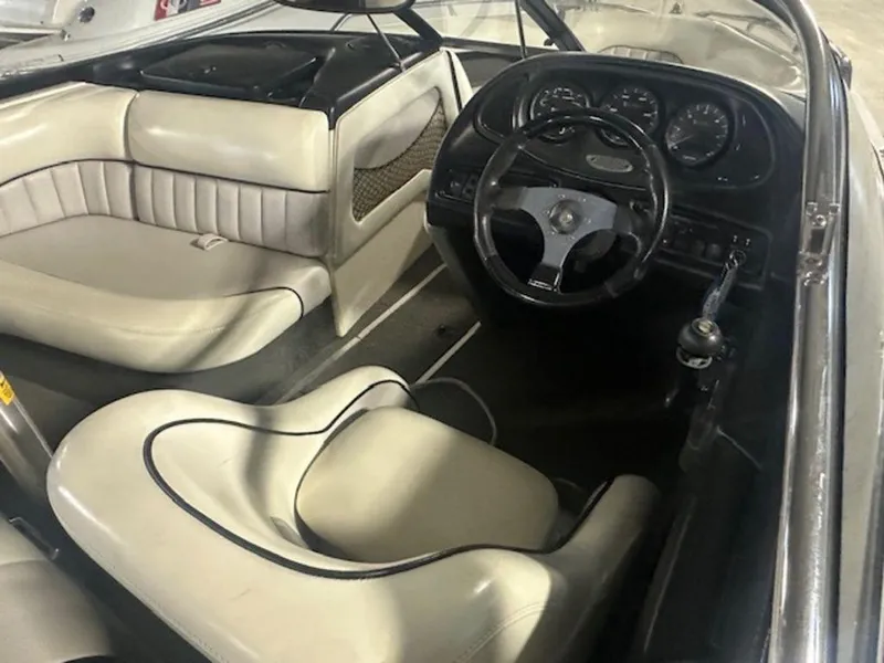 Slide: The Image of Malibu Response LXi 2003 - 7