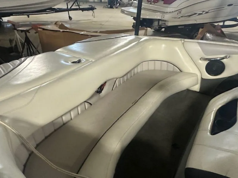 Slide: The Image of Malibu Response LXi 2003 - 9