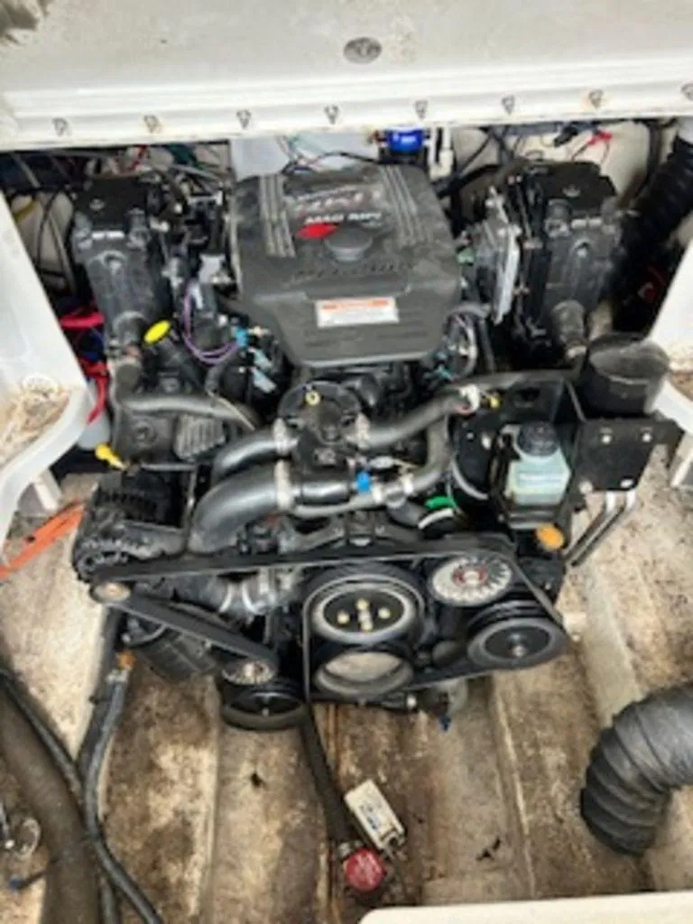 Slide: The Image of Crownline Boats 262 EX 2007 - 10