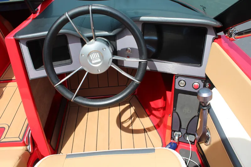 Slide: The Image of MasterCraft ProStar 2021 - 11