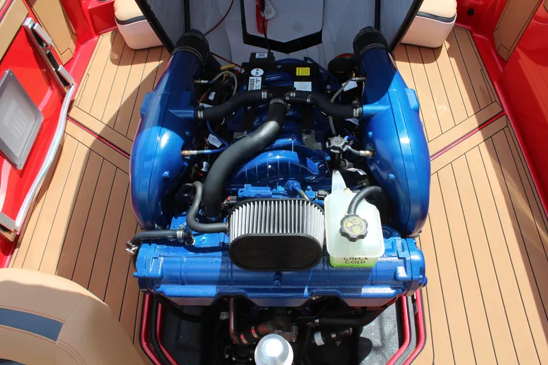 Slide: The Image of MasterCraft ProStar 2021 - 14