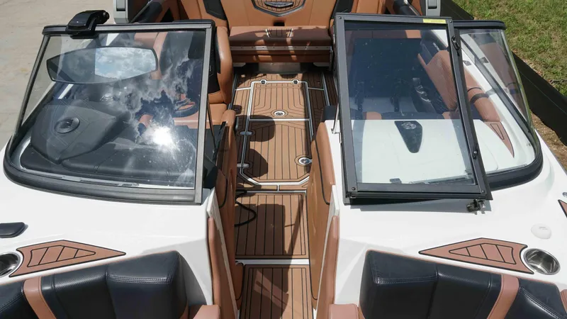 Slide: The Image of Nautique G23 2018 - 11