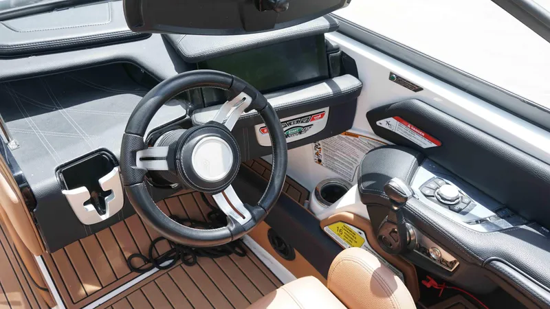 Slide: The Image of Nautique G23 2018 - 12