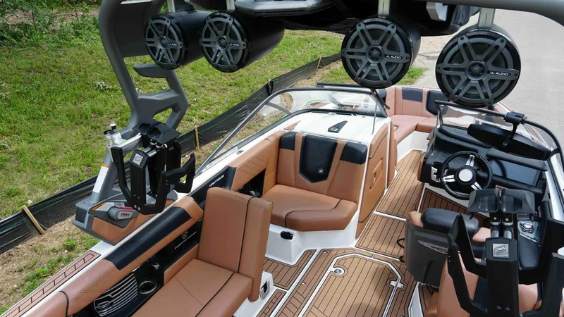 Slide: The Image of Nautique G23 2018 - 8